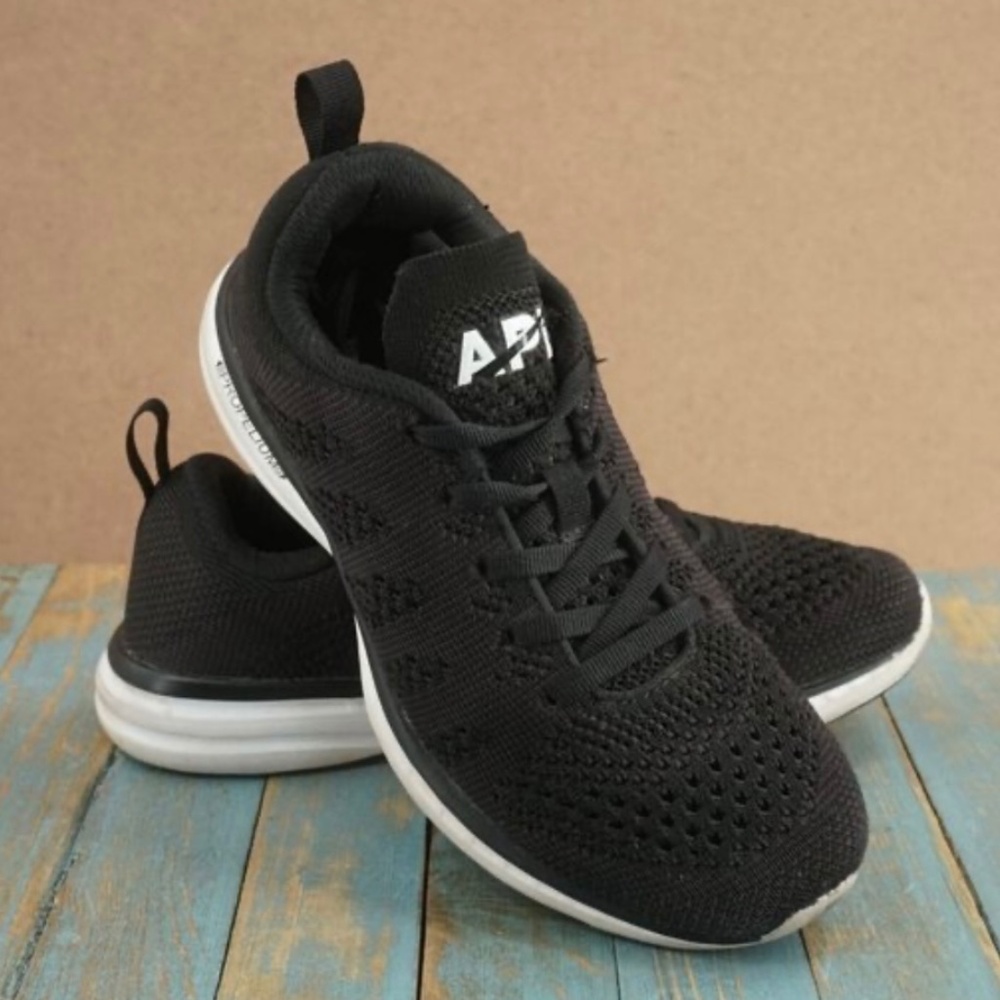 APL TechLoom Pro Sneakers